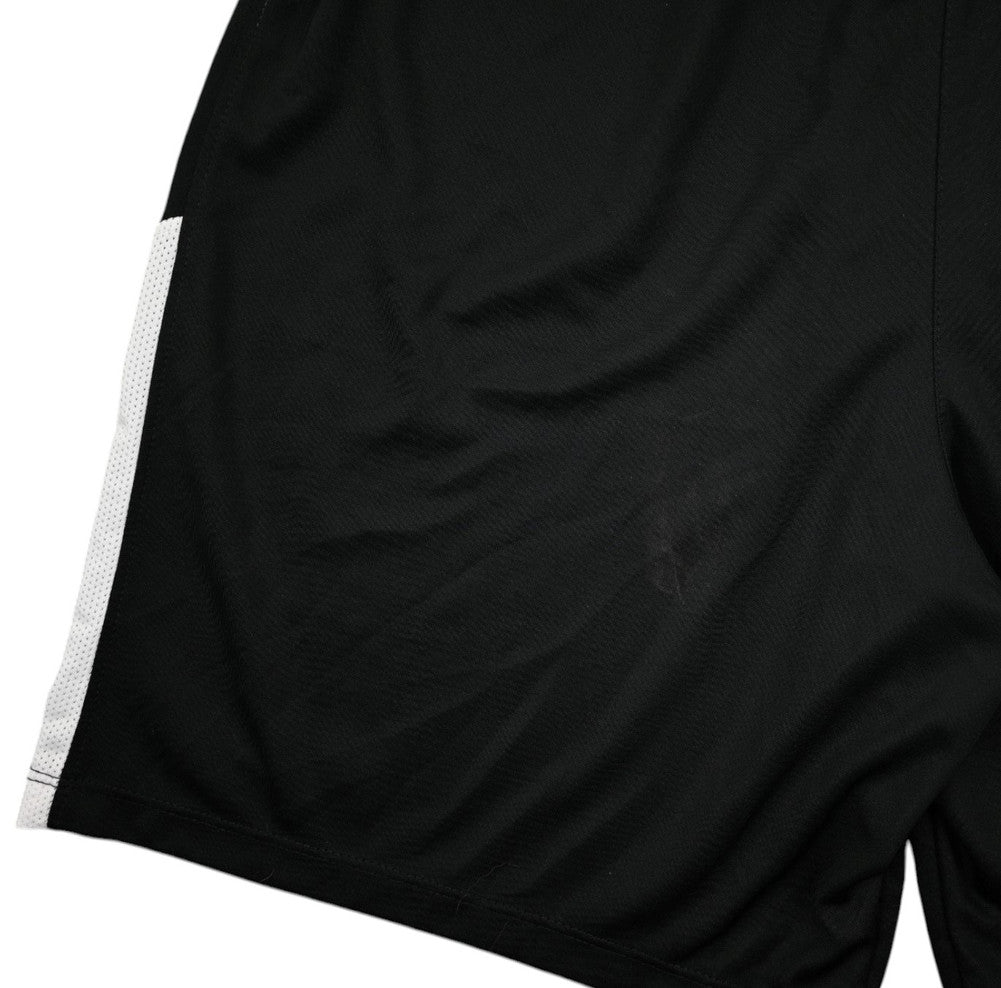 Short Vintage FC Zurich Nike Taille L – Collector Suisse